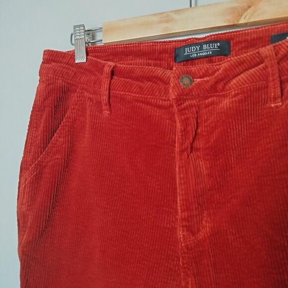 Judy Blue Sz 30 Burnt Red Corduroy Carpenter Pants Stretch Slim Fit - Picture 3 of 9
